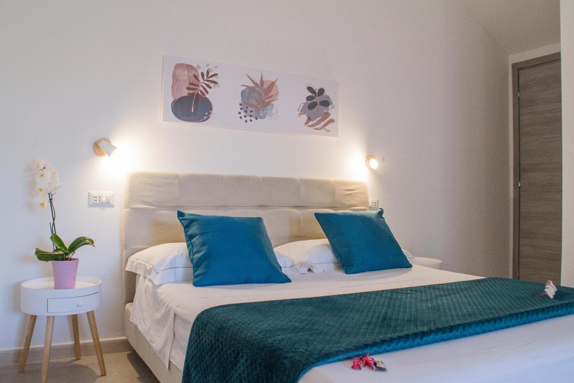 B&B Jolie Suite Villasimius Exteriör bild