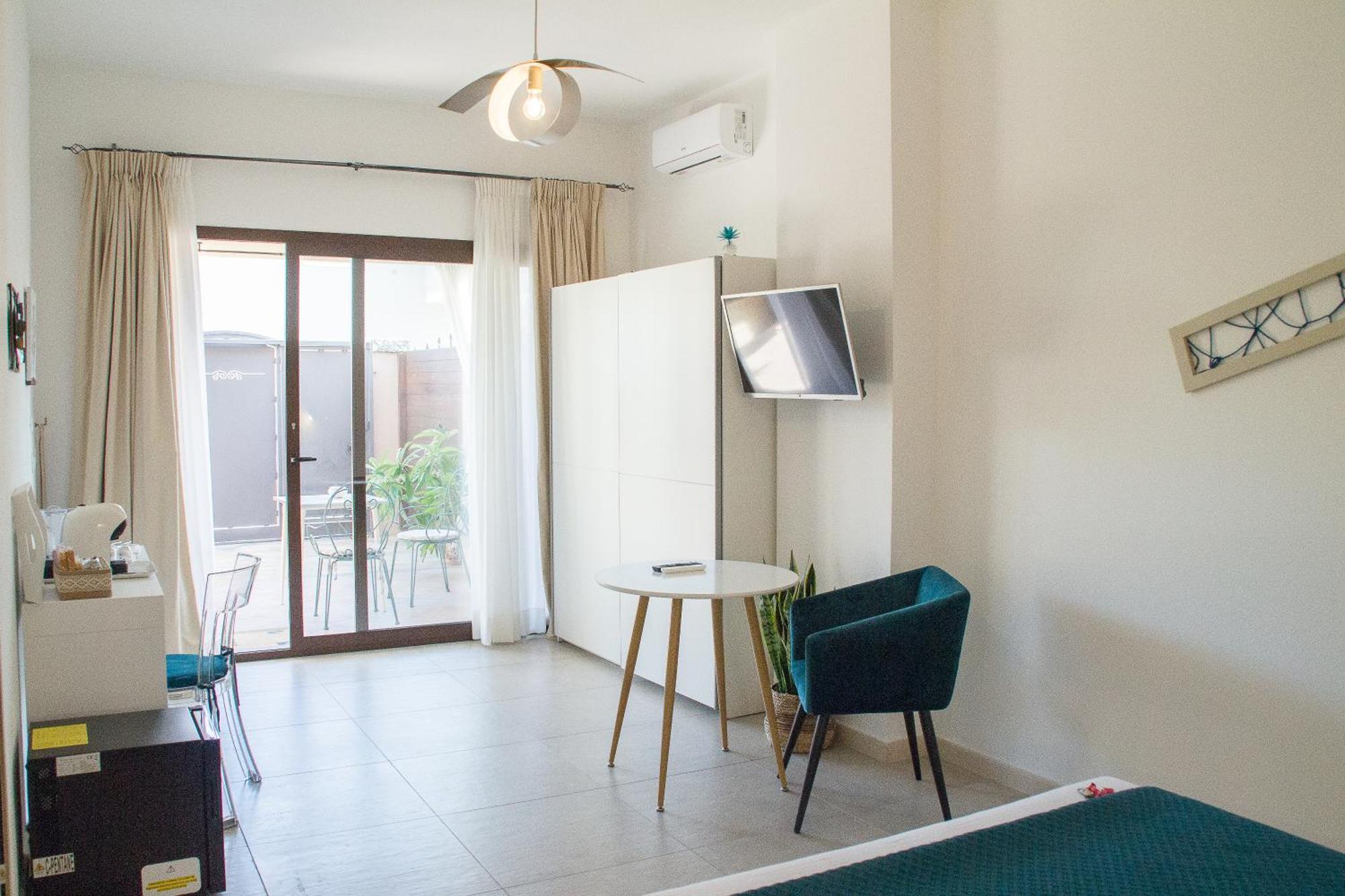 B&B Jolie Suite Villasimius Exteriör bild